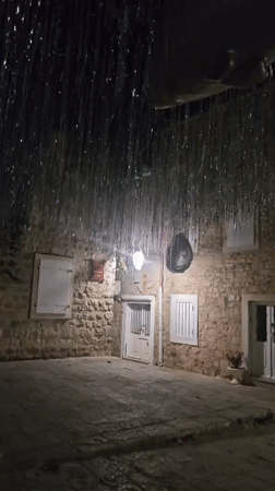 Nighttime urban scenes documented across nine minutes by witness