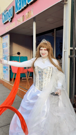 Formal dress sightings reported in Tacna, Peru evening hours