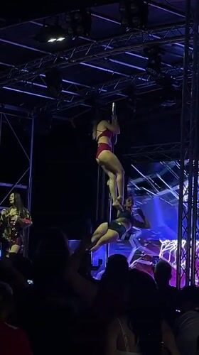 Evening carnival festival draws crowds to Kazanlak, Bulgaria