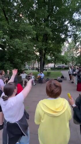 A Moscow evening: parks, metro rides, street music, and cafés