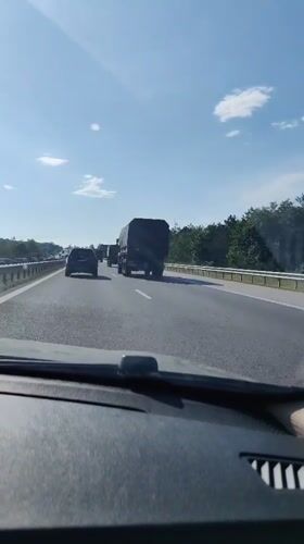 Military convoy spotted on Bulgarian highway near Lesichovo