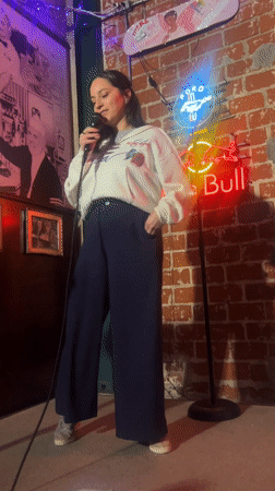 Stand-up comedy performances at Los Angeles bar