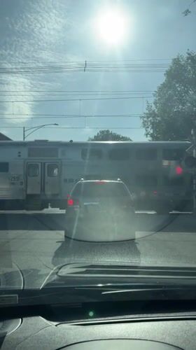 Metra train observed at Chicago railroad crossing Thursday evening