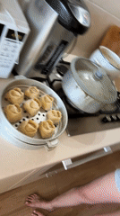 Woman documents daily domestic life in Sochi apartment