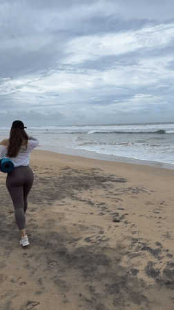 Beach walk with yoga mat on Sri Lanka's south coast