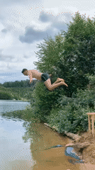 Lake day near Lednevo: jumping, paddleboarding, sandy shore