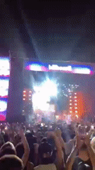 Outdoor concert draws large crowds in Buenos Aires