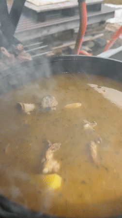 Outdoor cooking documented in snowy Bol'shakino, Russia