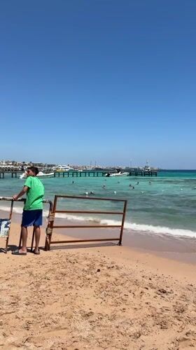 Beach visitors enjoy sunny morning in Al Hadaba