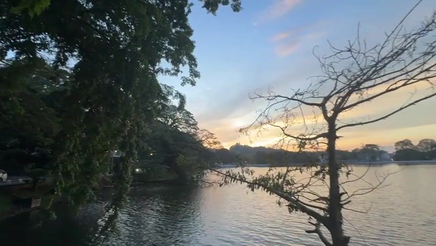 Sunset scenes and wildlife captured at Kandy Lake