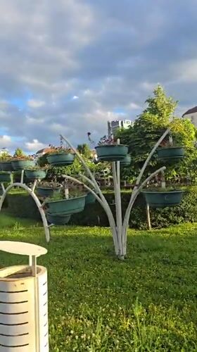 Families enjoy afternoon at decorated public park in Grozny