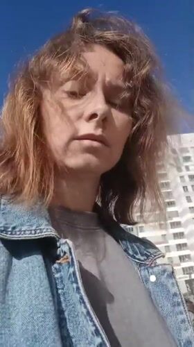 Sunny morning selfies and a dog walk in Yekaterinburg
