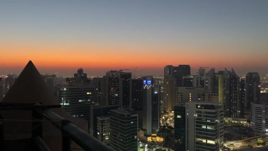 A Dubai evening, from city streets to upscale interiors