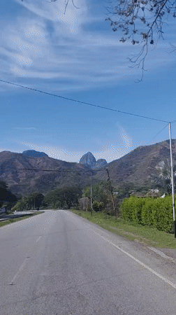 Clear day drive recorded on Venezuelan road