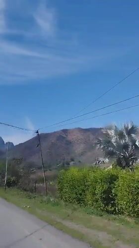 Clear day drive recorded on Venezuelan road