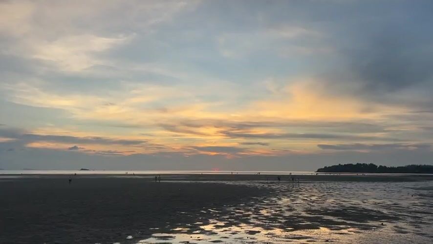 Sunset captured at Baan Sri Thanu beach during low tide