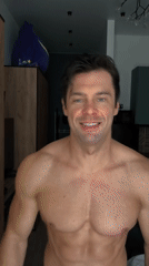 Man photographed shirtless in Moscow kitchen Thursday morning