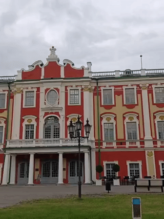 Kadriorg Palace, Tallinn — baroque facade from multiple angles