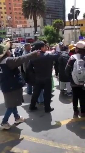Peaceful demonstration with traditional dress held in La Paz square