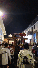 Traditional nighttime street celebration draws crowds in Cuzco, Peru