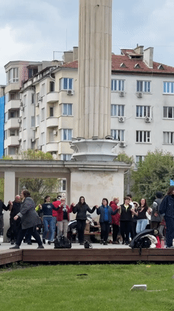 Circle dancers gather in Varna public square