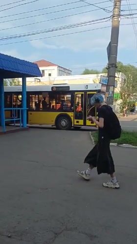 Midsummer street life and a roadside market in Izhevsk