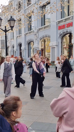 Afternoon around Red Square: landmarks, street scenes, and local life