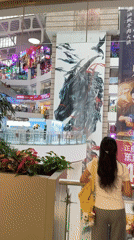 Shopping mall and ceremonial displays documented in Tianhe District