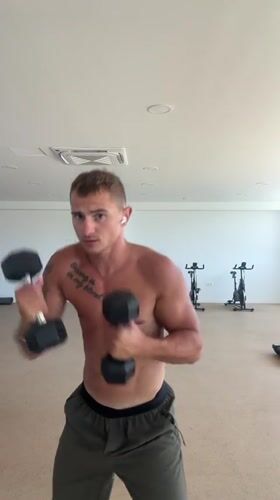 Gym session and sunny lounging in Finestrat, Spain