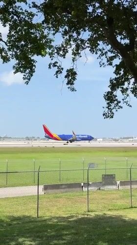 Plane-spotting session at Fort Lauderdale-Hollywood International Airport