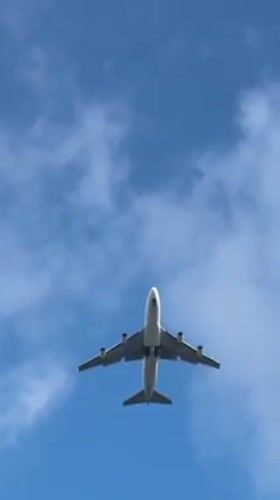 Morning observations capture aircraft and pedestrian activity in Tel Aviv