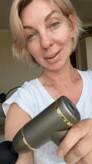 Woman records balcony selfies with massage gun in Sochi