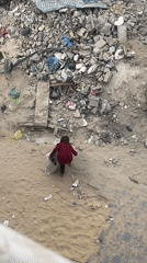 Witnesses document destruction and tent settlements in Khan Yunis