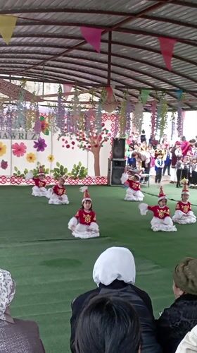 Children's dance performance draws audience in Nukus pavilion