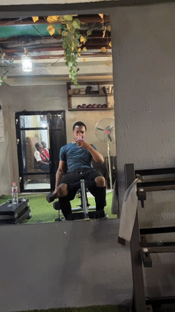Gym session selfies and street scenes from Enugu, Nigeria
