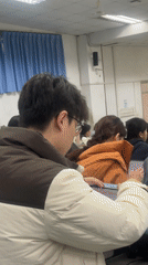 Late-night classroom presentation held in Chongqing