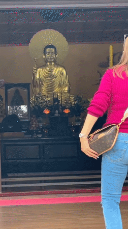 Early morning temple visits and sightseeing in Da Lat