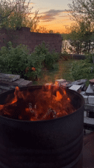 Backyard barrel fire spotted in Bol'shoye Kozino, Russia