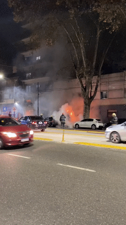 Car fire draws firefighter response on Buenos Aires street