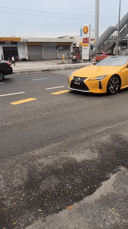 Two luxury cars observed near Shell station in Kuala Lumpur