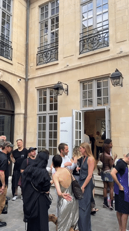 A Paris afternoon: courtyards, café food, and street wandering