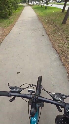 Cyclist documents midnight ride through Birobidzhan parks and streets