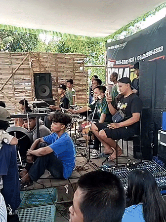 Traditional Jaran Doro Cultural Performance Draws Crowds in Mojodoyong