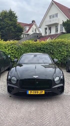 Black Bentley spotted parked at Noordwijk residence