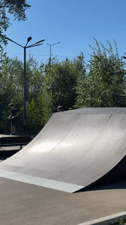 Morning recreational activities documented across Birobidzhan public spaces