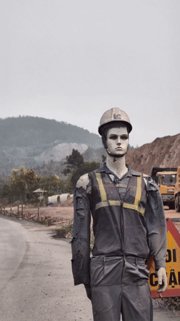 Weathered construction worker mannequin spotted in Thong Nhat, Vietnam