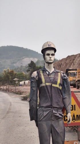 Weathered construction worker mannequin spotted in Thong Nhat, Vietnam