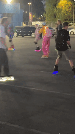 LED-wheel rollerblading group lights up Krasnoyarsk streets at night