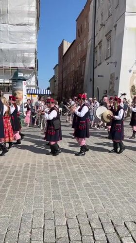 Afternoon wander through Krakow's Old Town markets and streets