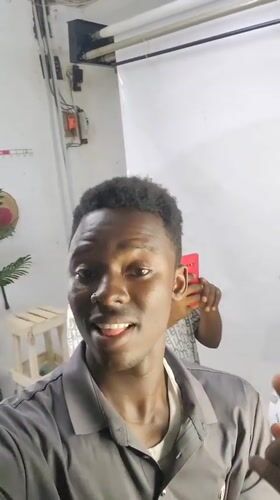 Man films selfie video with two companions in Mararaba